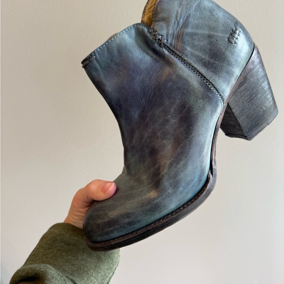 Bed Stu Yell women's ankle boot Bench Made leather NWT 9.5 Rustic Blue Booties - Picture 4 of 12